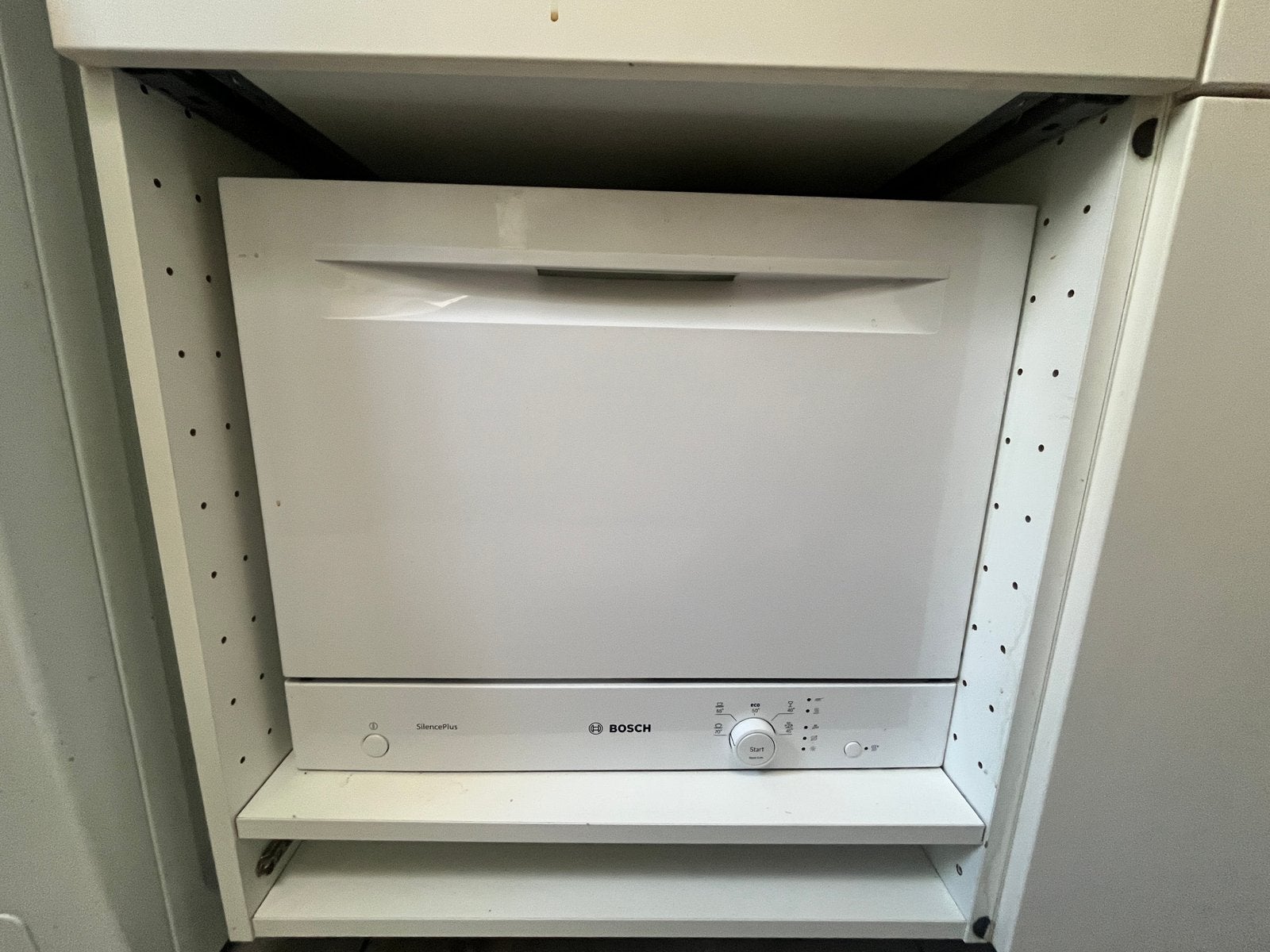 Bosch mini vaatwasser, Elektronische apparatuur, Vaatwasmachines, Gebruikt, Vrijstaand, Minder dan 85 cm, 45 tot 60 cm, Ophalen