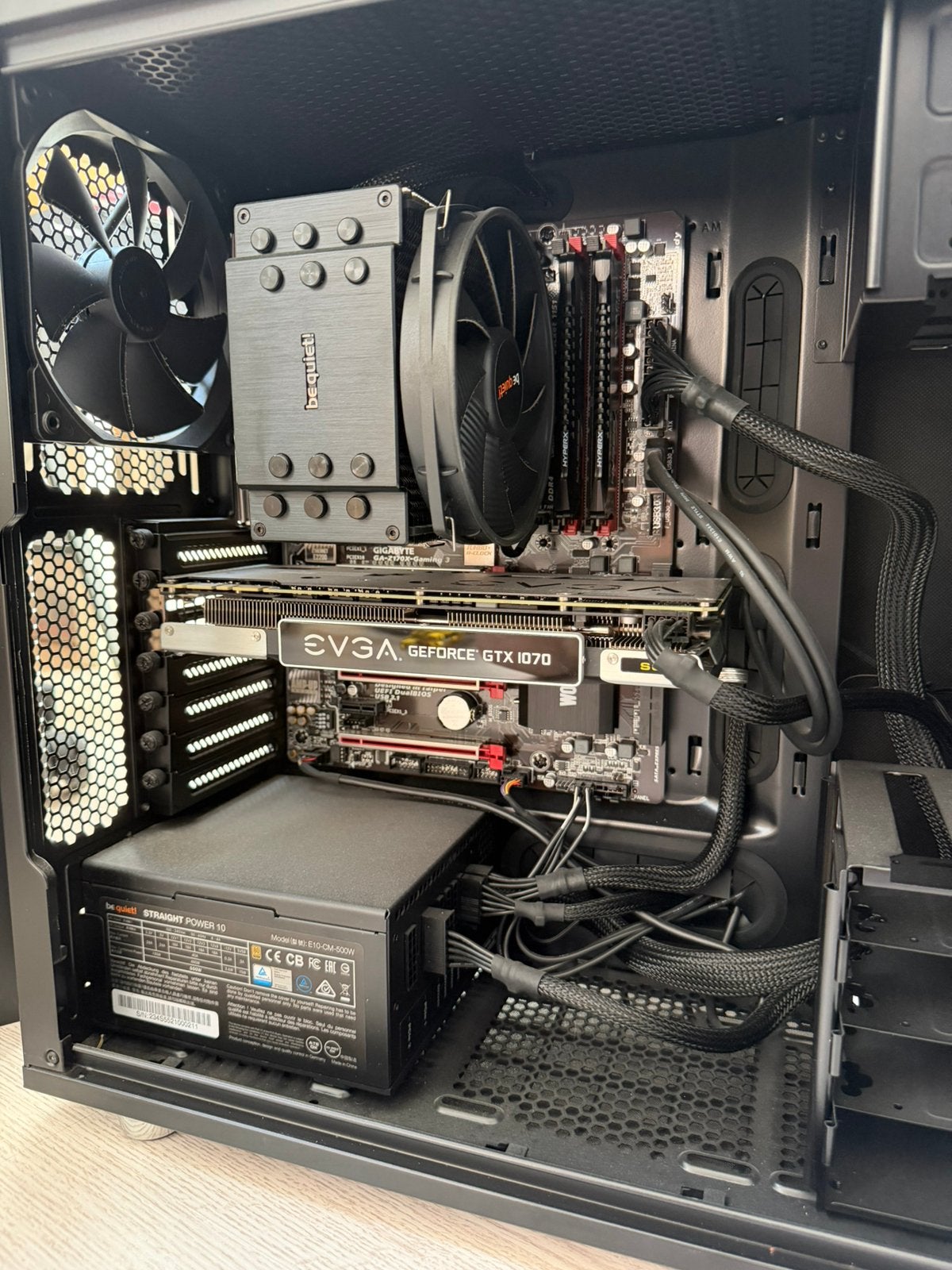 PC Gamer complet (tour + écran + clavier + souris), Avec carte vidéo, Comme neuf, Gaming, SSD
