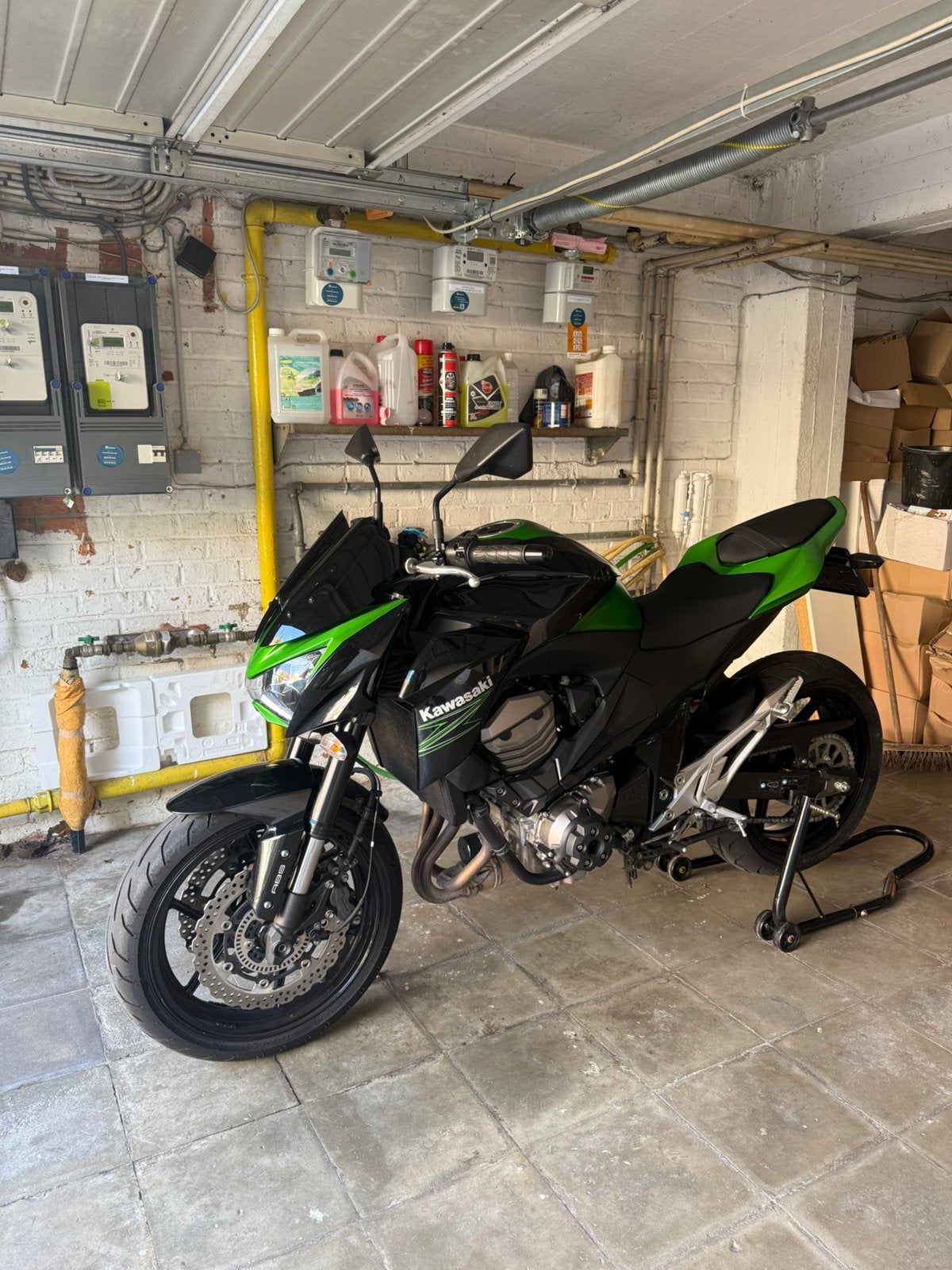Kawasaki z800e, Particulier