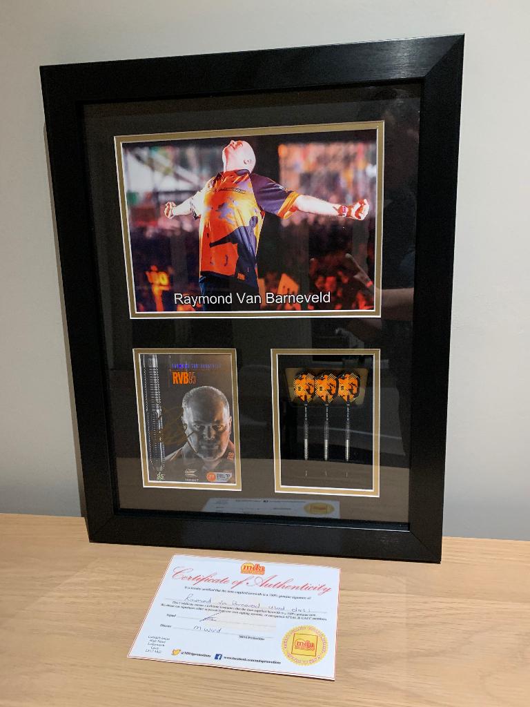 Raymond Van Barneveld match used darts, Sport en Fitness, Darts, Ophalen, Nieuw, Pijlen
