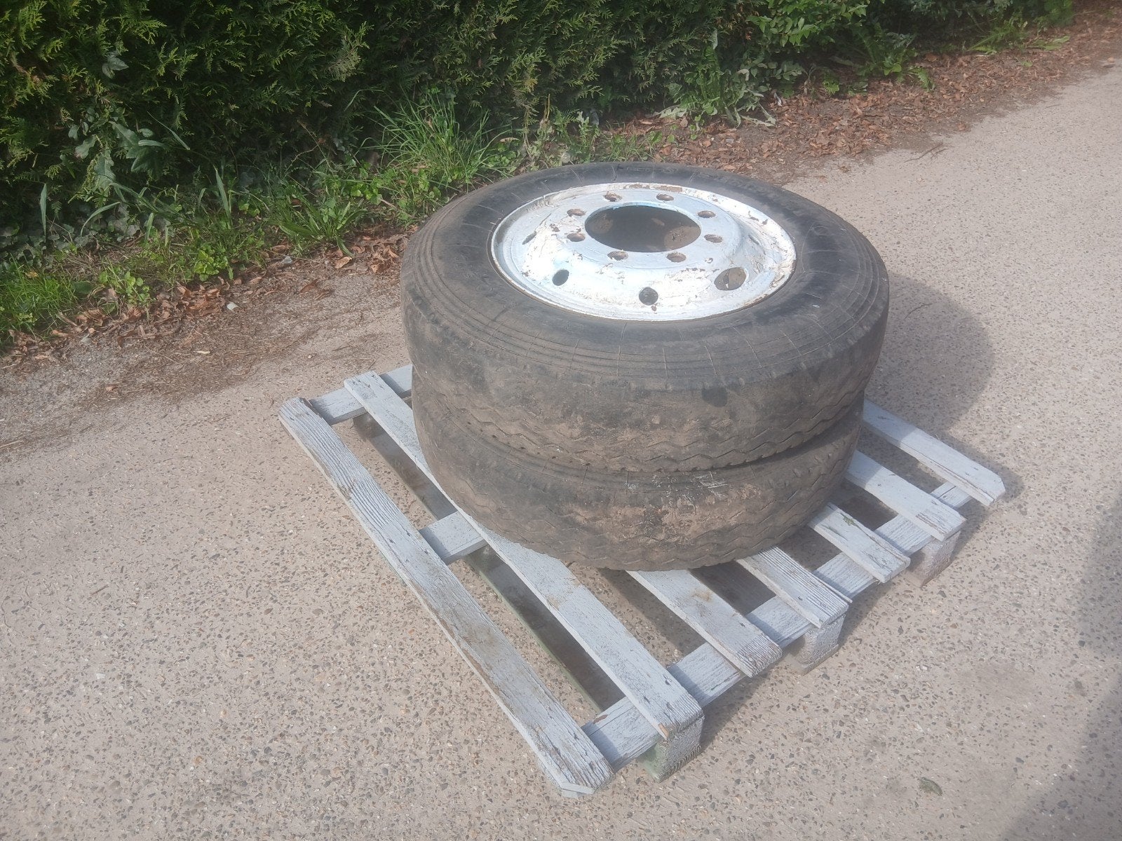 banden 8.25r20, Enlèvement