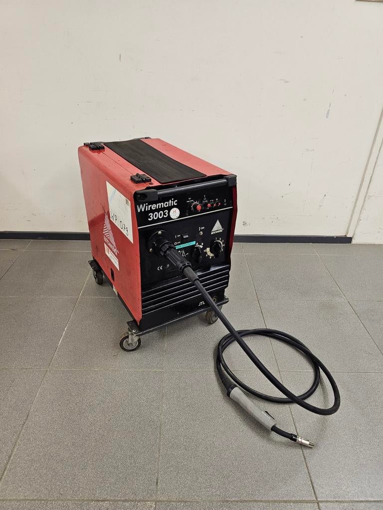 Lincoln / Arcweld Wirematic 3003 MIGMAG lasapparaat – 400V, Ophalen, Gebruikt, 250 ampère, CO2