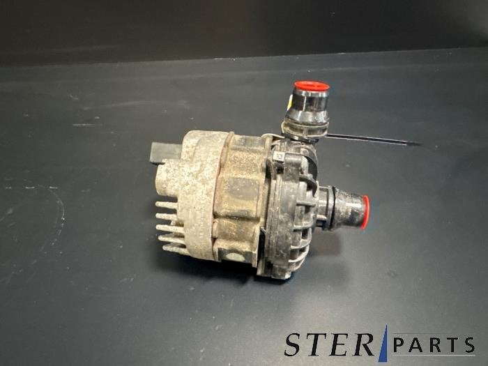 Pompe à eau supplémentaire d'un Mercedes C-Klasse, 3 mois de garantie, Utilisé, -, -