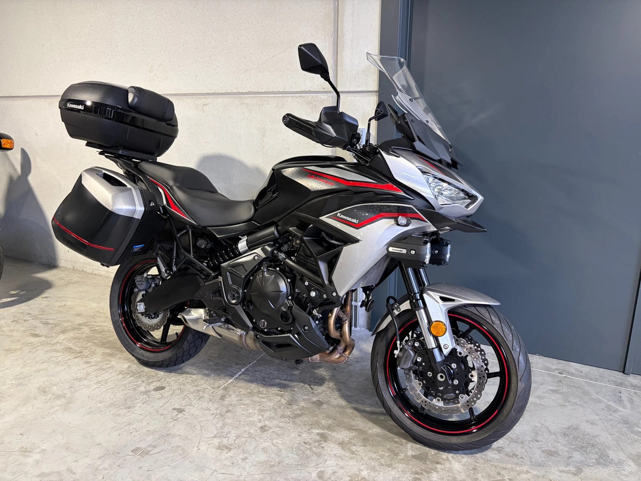 Kawasaki Versys 650 met GT pakket en handvatverwarming, Tourisme, Entreprise, Plus de 35 kW, 650 cm³