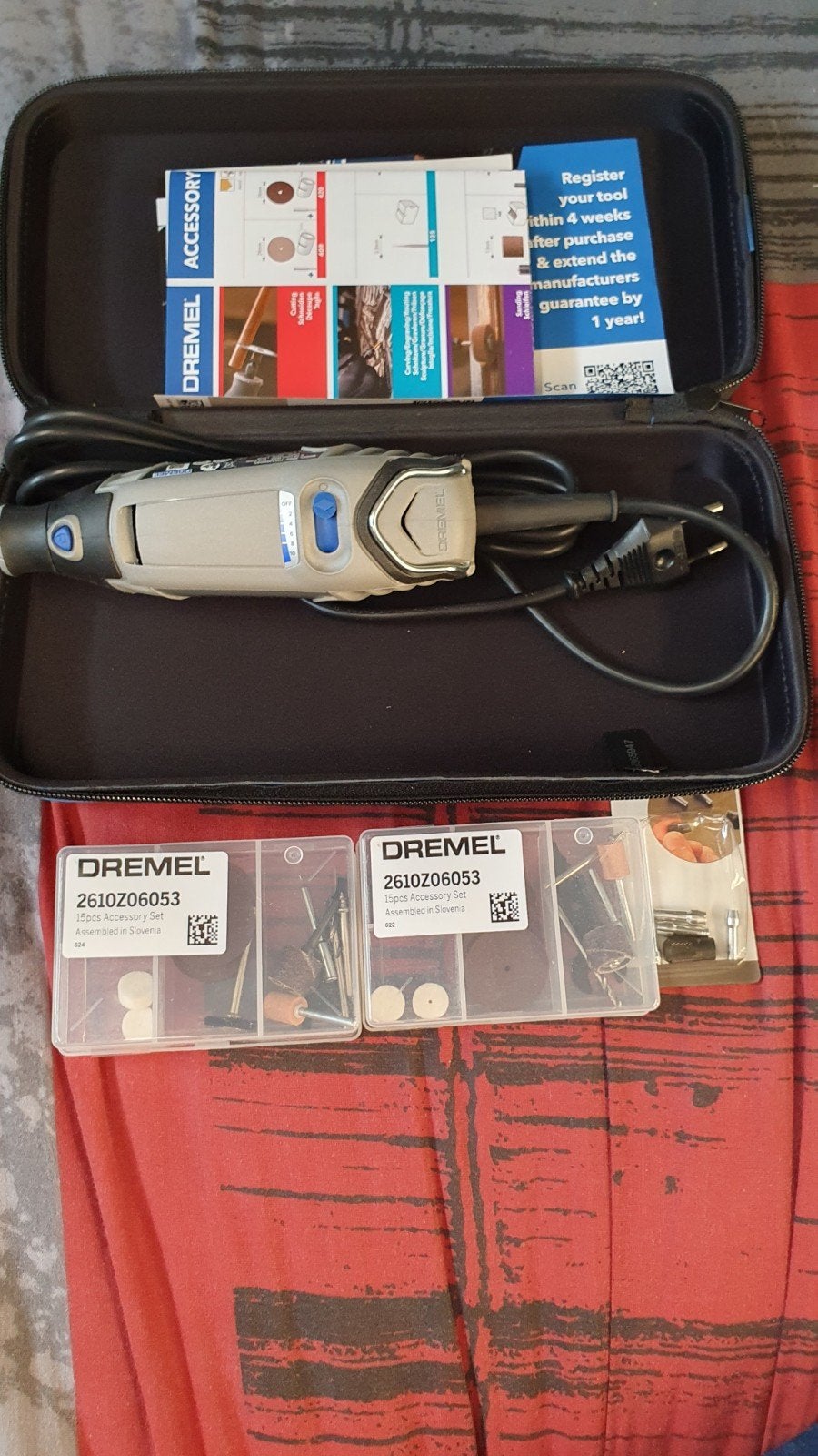 Dremel 3000 avec plusieurs accessoires, Bricolage & Construction, Enlèvement ou Envoi, Comme neuf, Outil multifonction, Autres marques