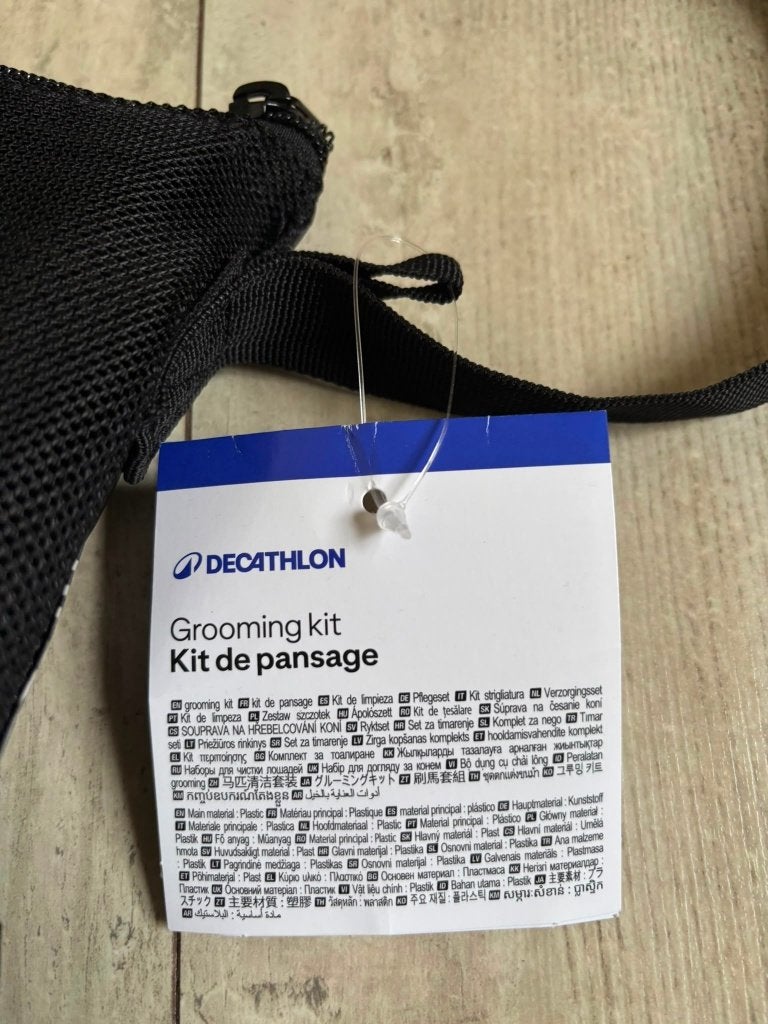 FOUGANZA Poetsset 7-delig, Animaux & Accessoires, Chevaux & Poneys | Produits de soin, Neuf, Brosse, Fouganza, Enlèvement