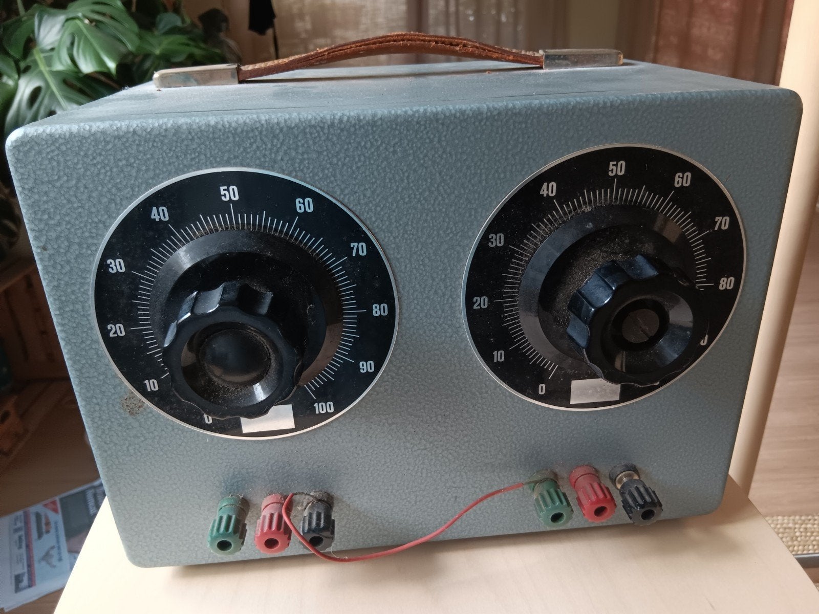 Vintage apparaat, Elektronische apparatuur, Ophalen