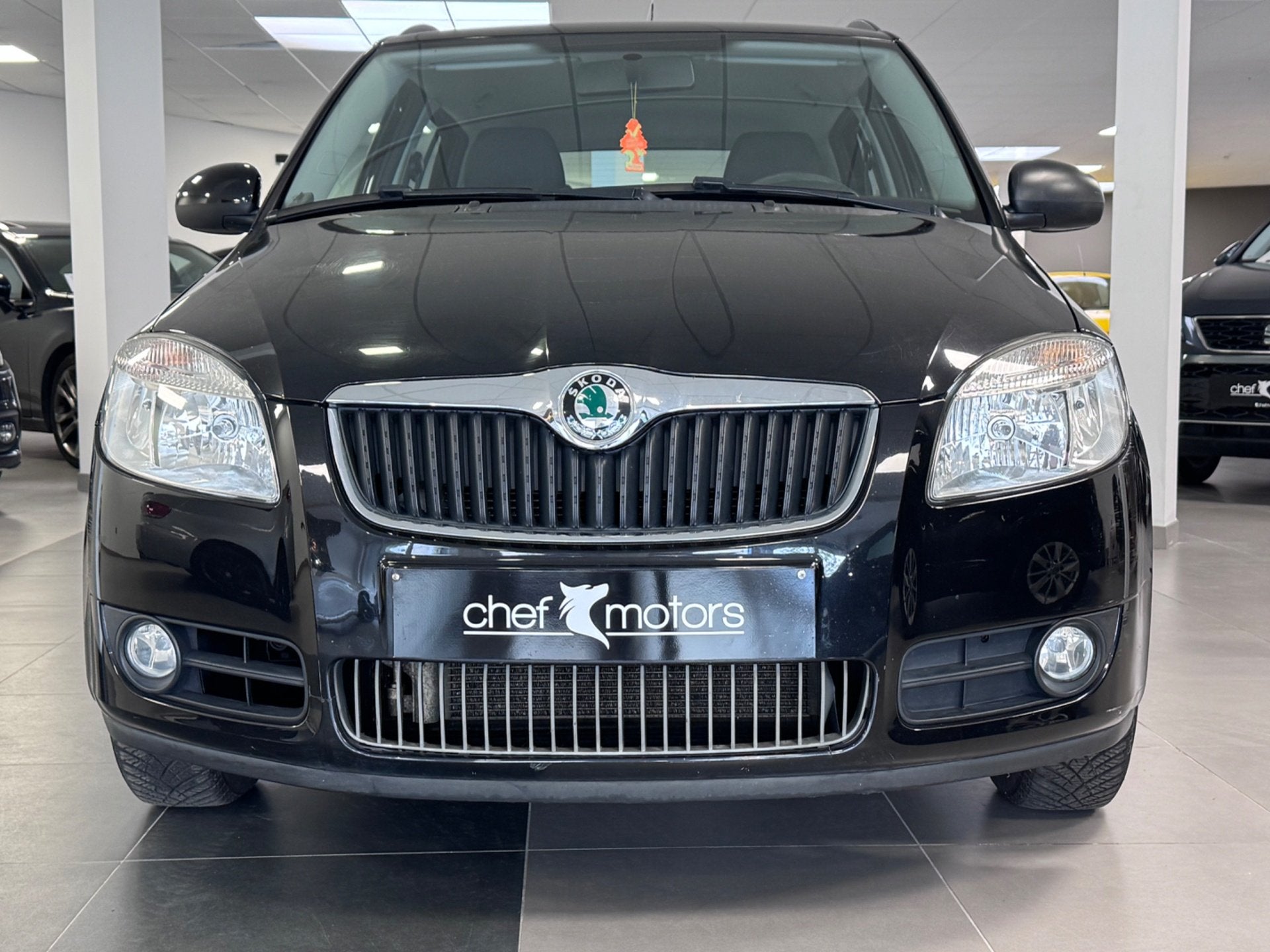 Skoda Fabia Benzine Manueel Camera Carplay, Autos, Achat, Beige, Entreprise, Boîte manuelle