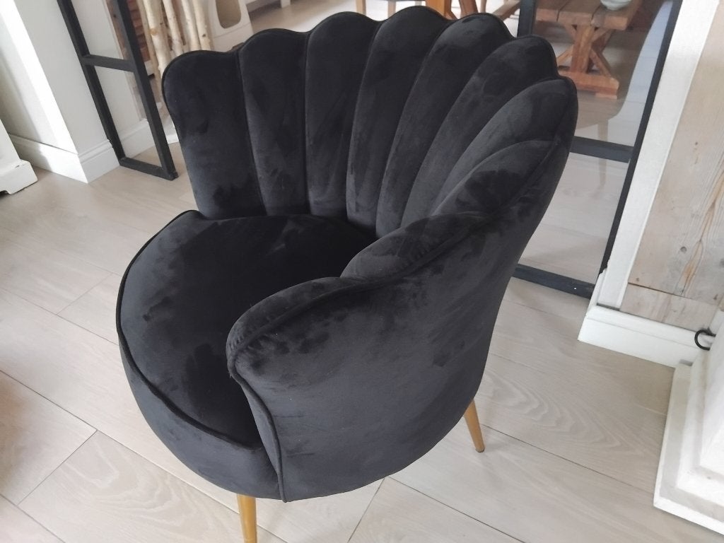 fauteuil schelpzetel zwart fluweel ruim model, Huis en Inrichting, Ophalen, Zo goed als nieuw