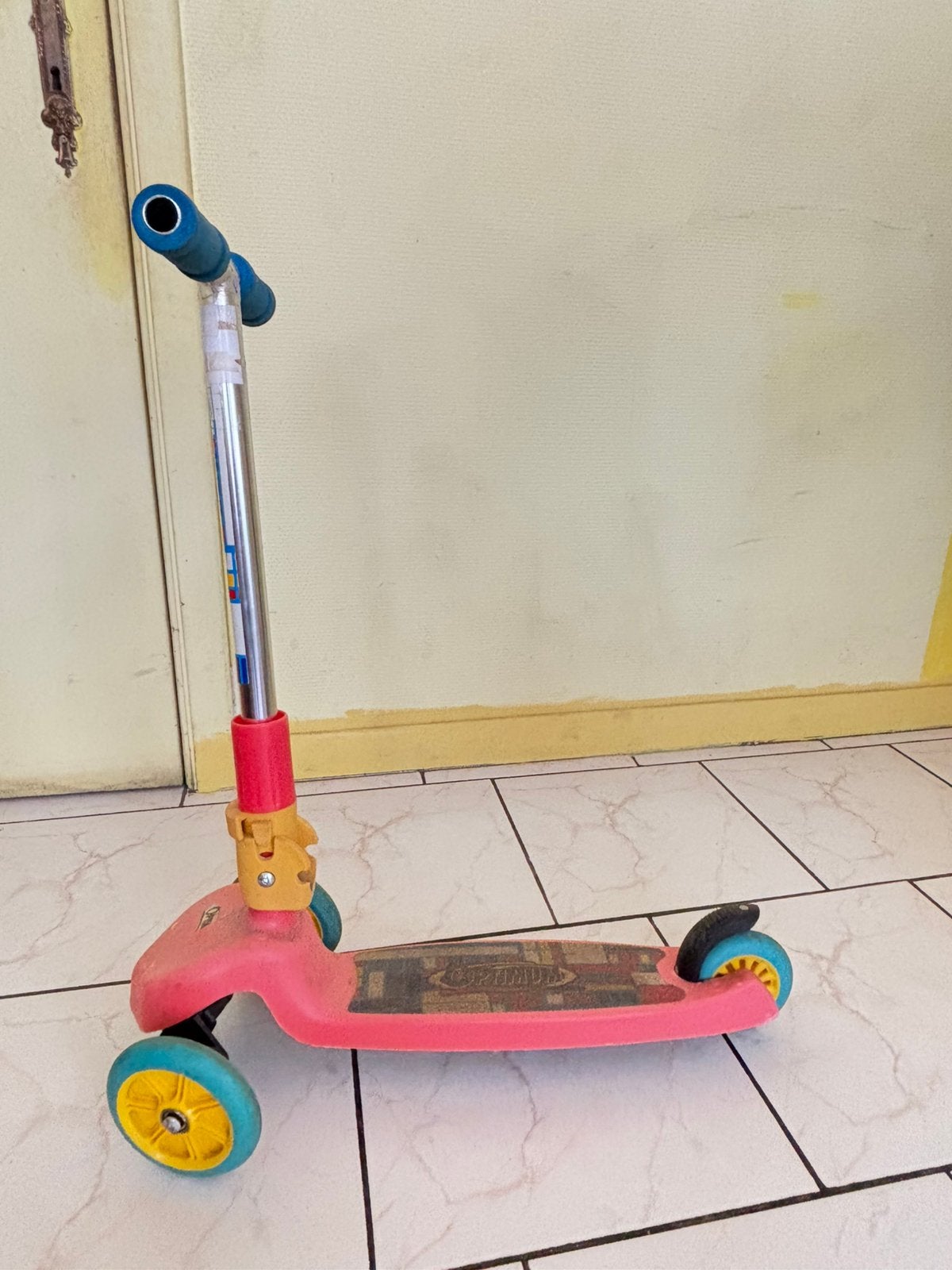 Trottinette tricycle pour enfants, Enlèvement, Utilisé, Véhicule à pédales