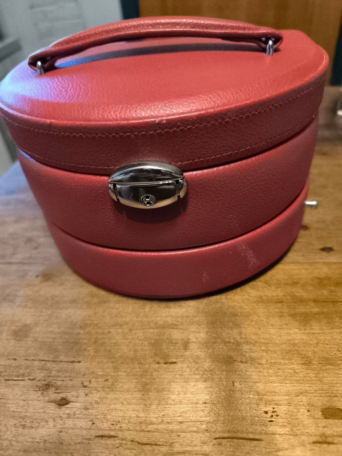 coffret à bijoux en cuir année 1980/1990, Enlèvement