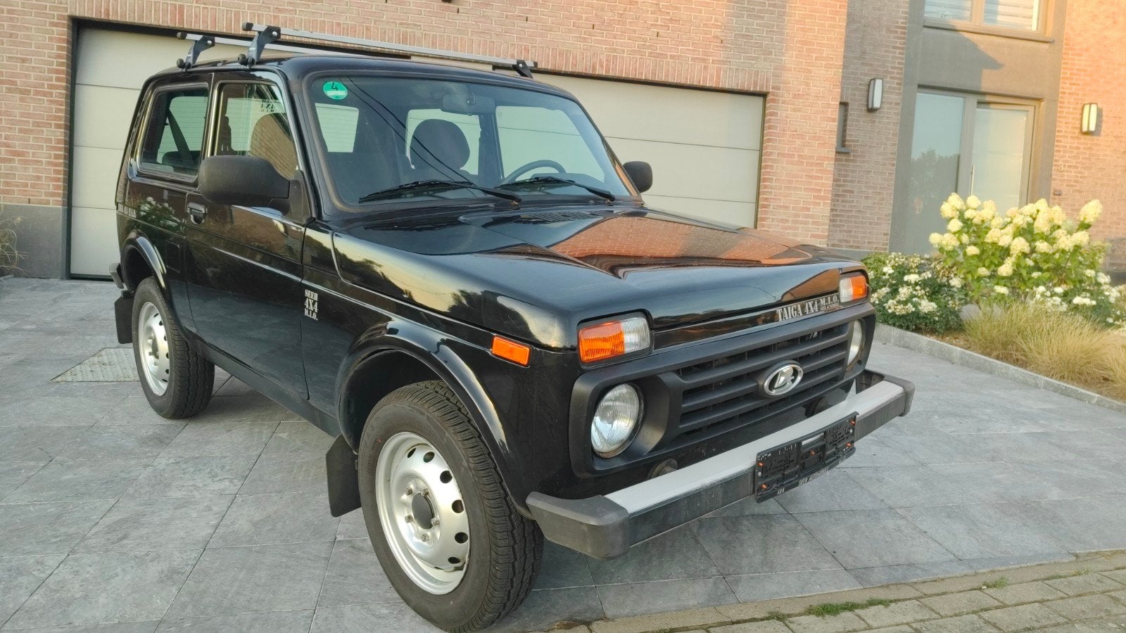 Lada Taïga / Niva 1.7i Essence 44 – 04/2019 – 47 000 km – N, Autos, Lada, Achat, Niva, Euro 6, Entreprise