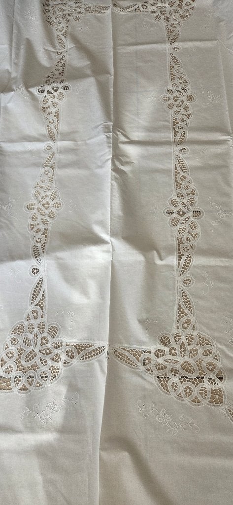 Handgemaakt geborduurd tafelkleed, nieuw, Ophalen, 240 cm, Nieuw, Katoen