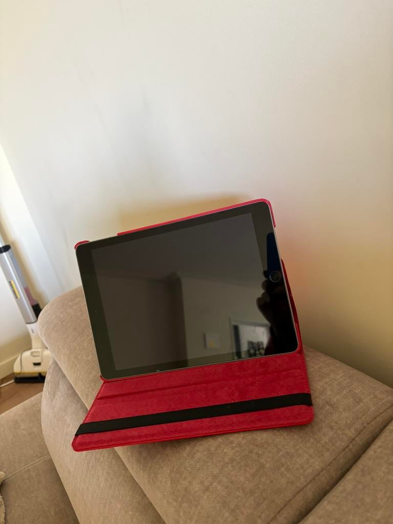 Ipad 5e generatie, Ophalen, Zo goed als nieuw