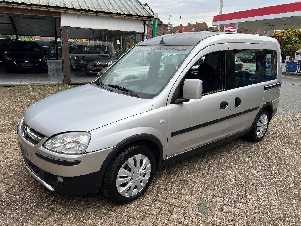 opel combo 1.3 cdti,Airco,Euro 4, Auto's, Opel, Bedrijf, ABS, Airbags, Airconditioning, Alarm, Boordcomputer, Centrale vergrendeling