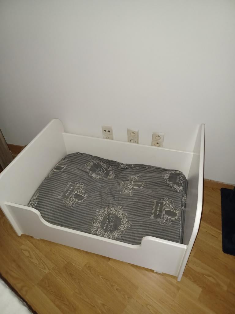 Hondenbed, Ophalen