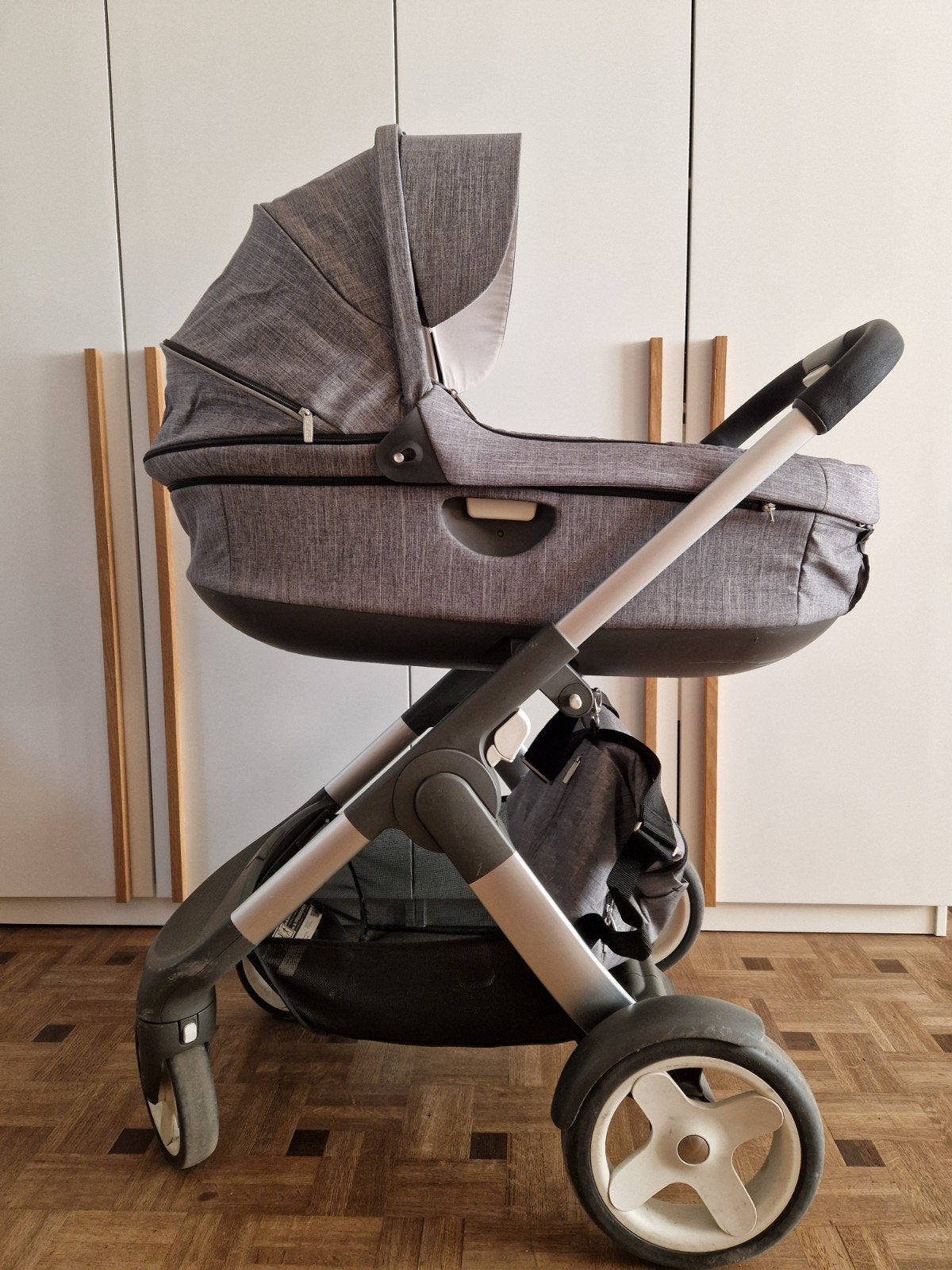 Stokke Crusi met reiswieg, kinderzit, autostoel, tas etc, Met autostoeltje, Zo goed als nieuw, Combiwagen, Ophalen