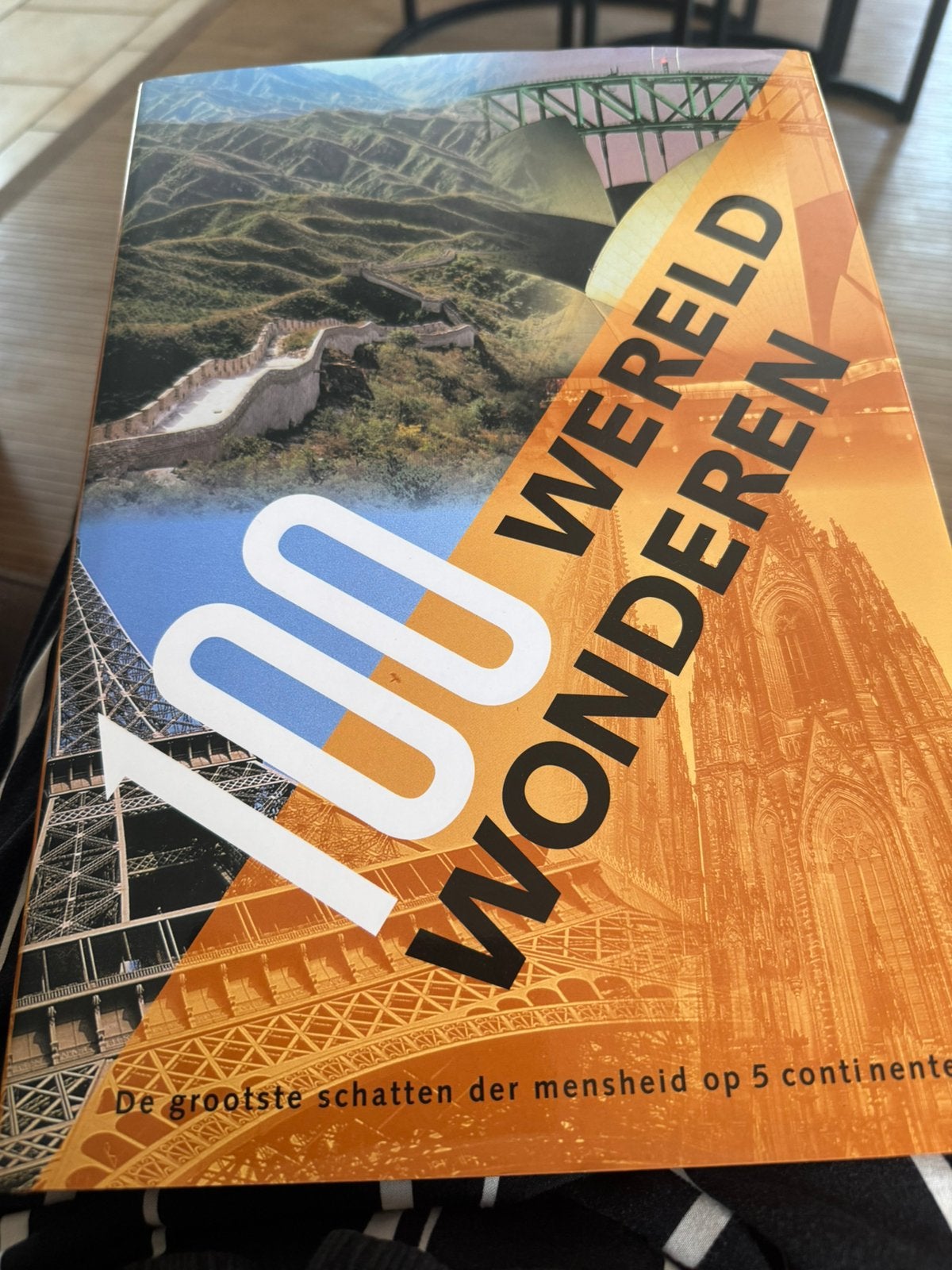 100 wereld wonderen, Ophalen of Verzenden, Zo goed als nieuw