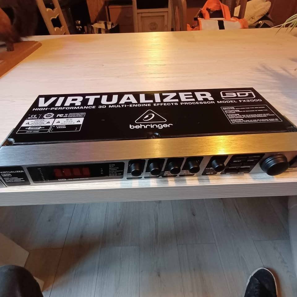 Behringer FX2000 Virtualizer 3D Multi-effets, Muziek en Instrumenten, Effecten, Ophalen, Zo goed als nieuw