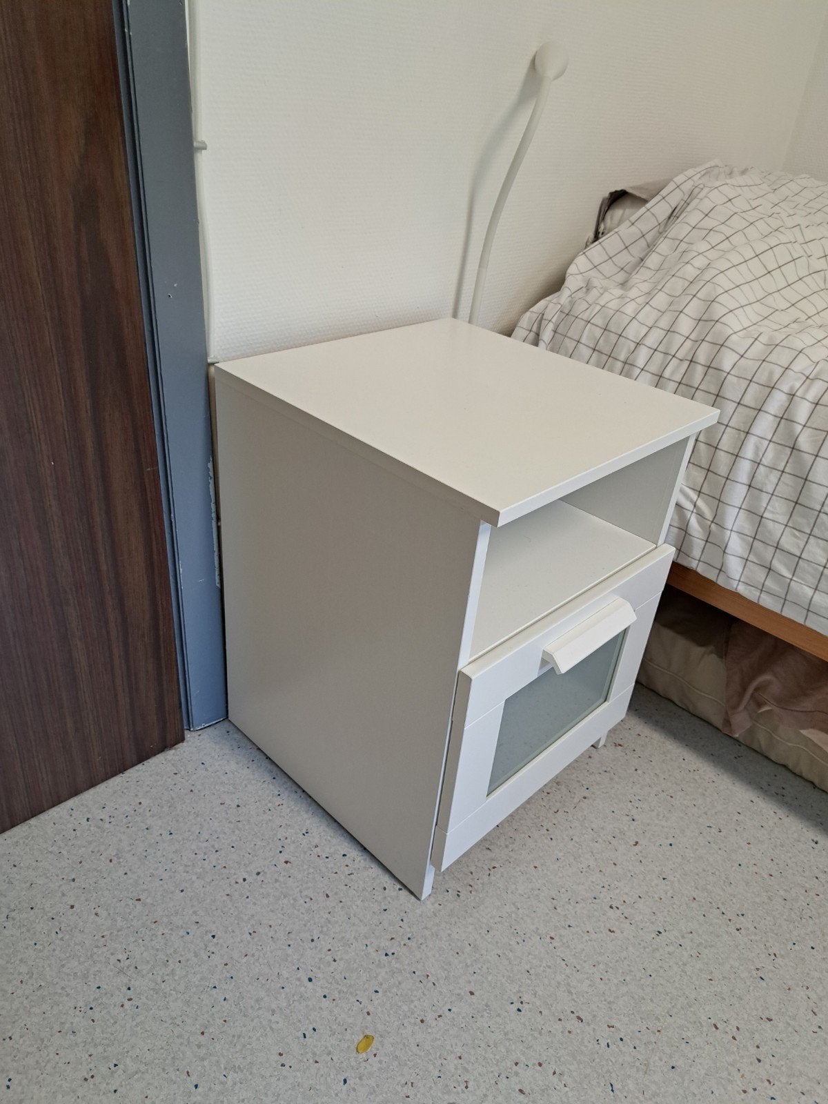 IKEA nachtkast, Ophalen, Zo goed als nieuw