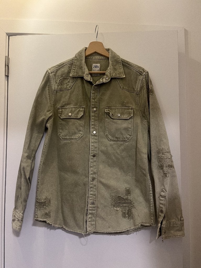 Khaki hemd van Zara – maat S, Ophalen of Verzenden