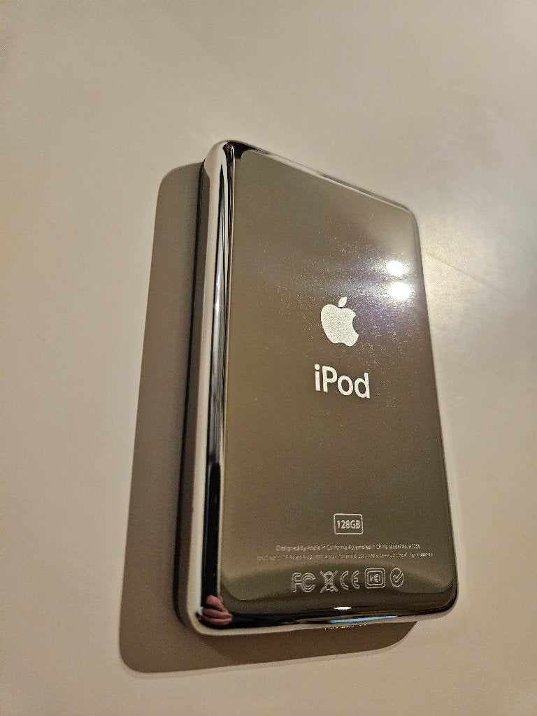 iPod Classic 128 GB SSD, Enlèvement ou Envoi, Reconditionné, Classic, 40 GB et plus