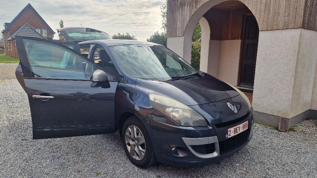 Renault scenic, Auto's, Voorwielaandrijving, Euro 5, Particulier, Zilver of Grijs