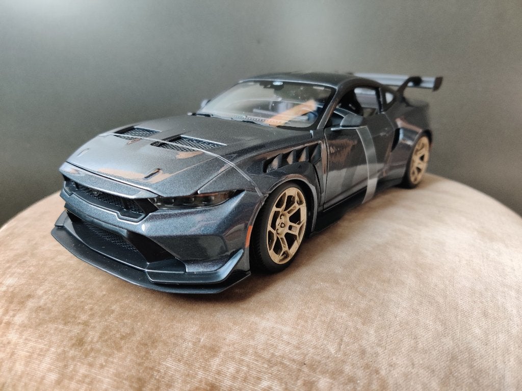 Ford Mustang GTD 2025 Maisto 1/18e neuve, en boîte., Enlèvement ou Envoi, Neuf, Voiture, Maisto