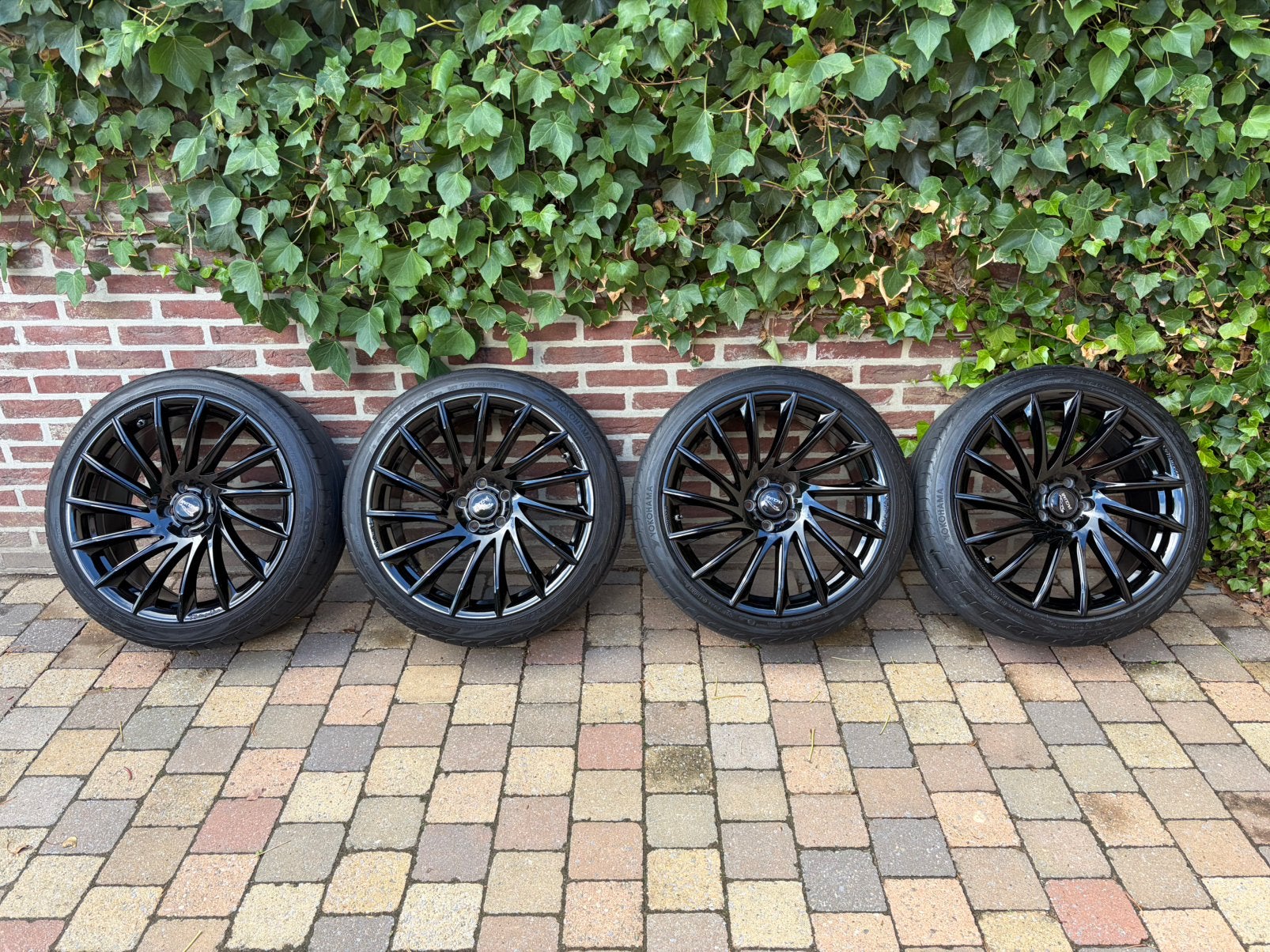 4 alu-velgen met 225/40 r19 banden voor Jaguar., Ophalen, Band(en)