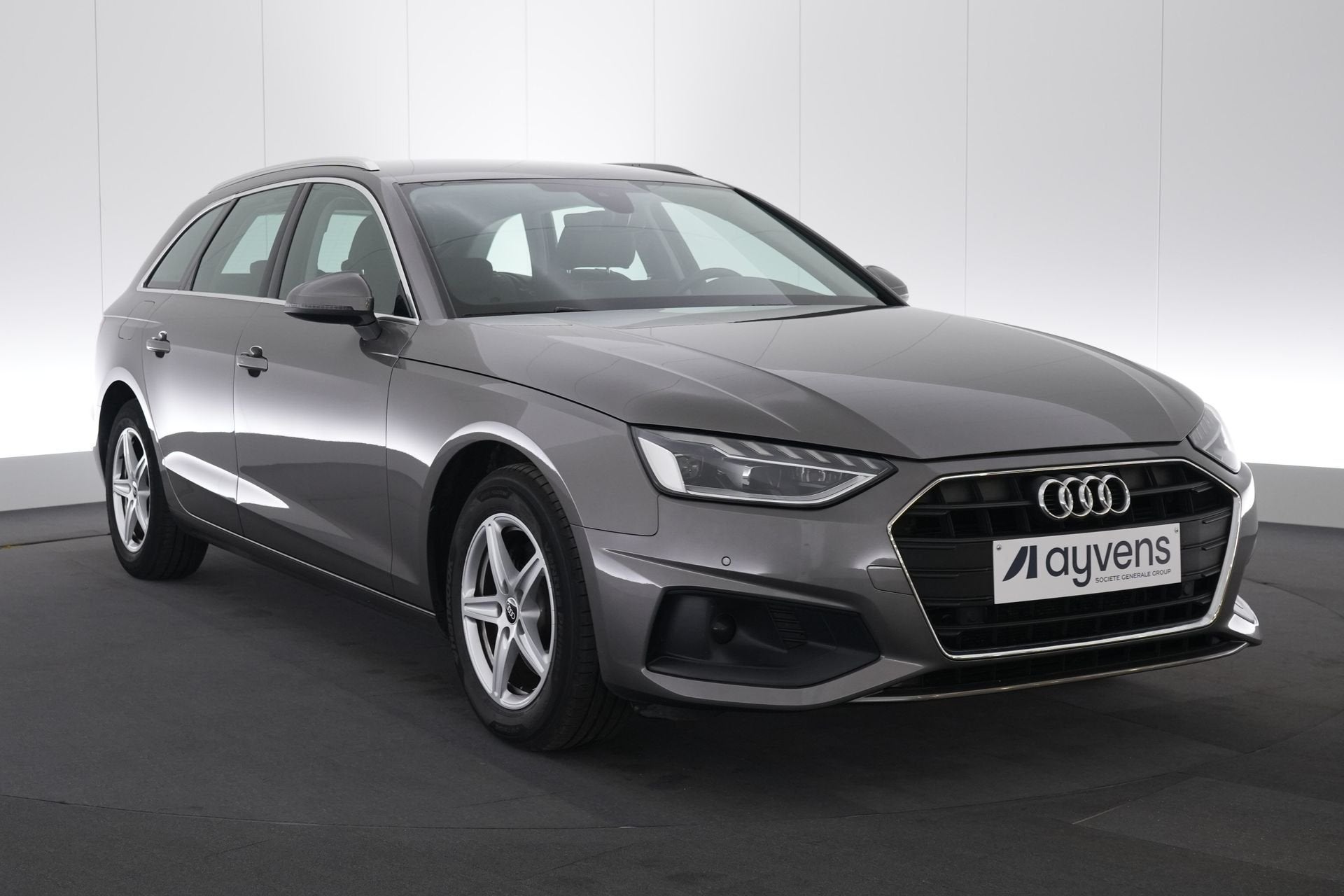 (2AHW180) AUDI A4 AVANT, Gebruikt, A4, 120 kW, Bedrijf