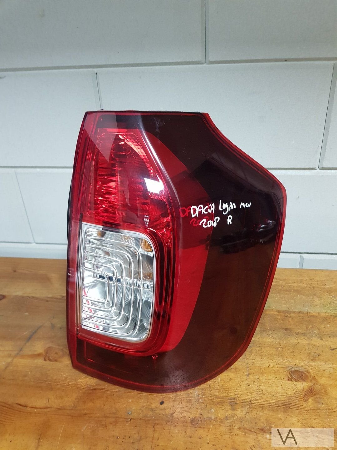 Dacia Logan MCV stepway achterlicht rechts 2013 -2019 smoke, Dacia, -, Utilisé, -