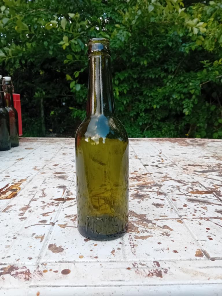 Oude vintage bierfles brouwerij Nova Brussel, Ophalen of Verzenden