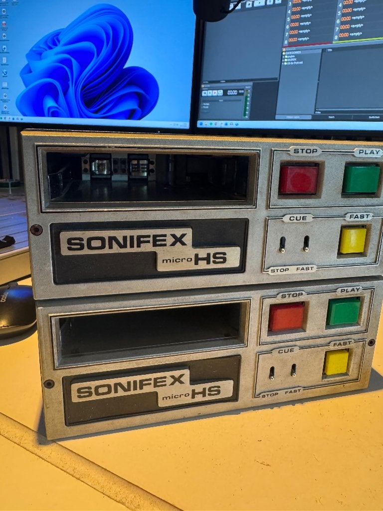 Twee Sonifex Cart- Jinglemachines, uitstekende staat., Audio, Tv en Foto, Professionele apparaten, Ophalen of Verzenden, Gebruikt
