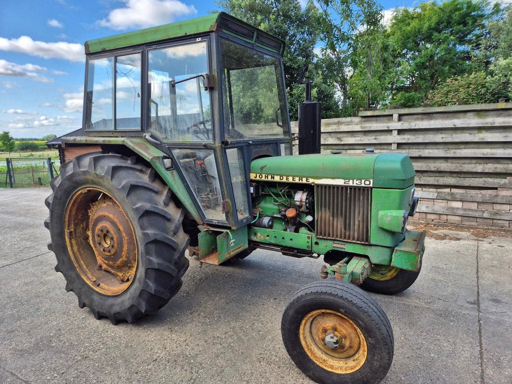 John Deere 2130 met stuurbekrachtiging en Hi/Lo (bj 1979), Zakelijke goederen, Landbouw | Tractoren, John Deere, tot 80 Pk, Gebruikt