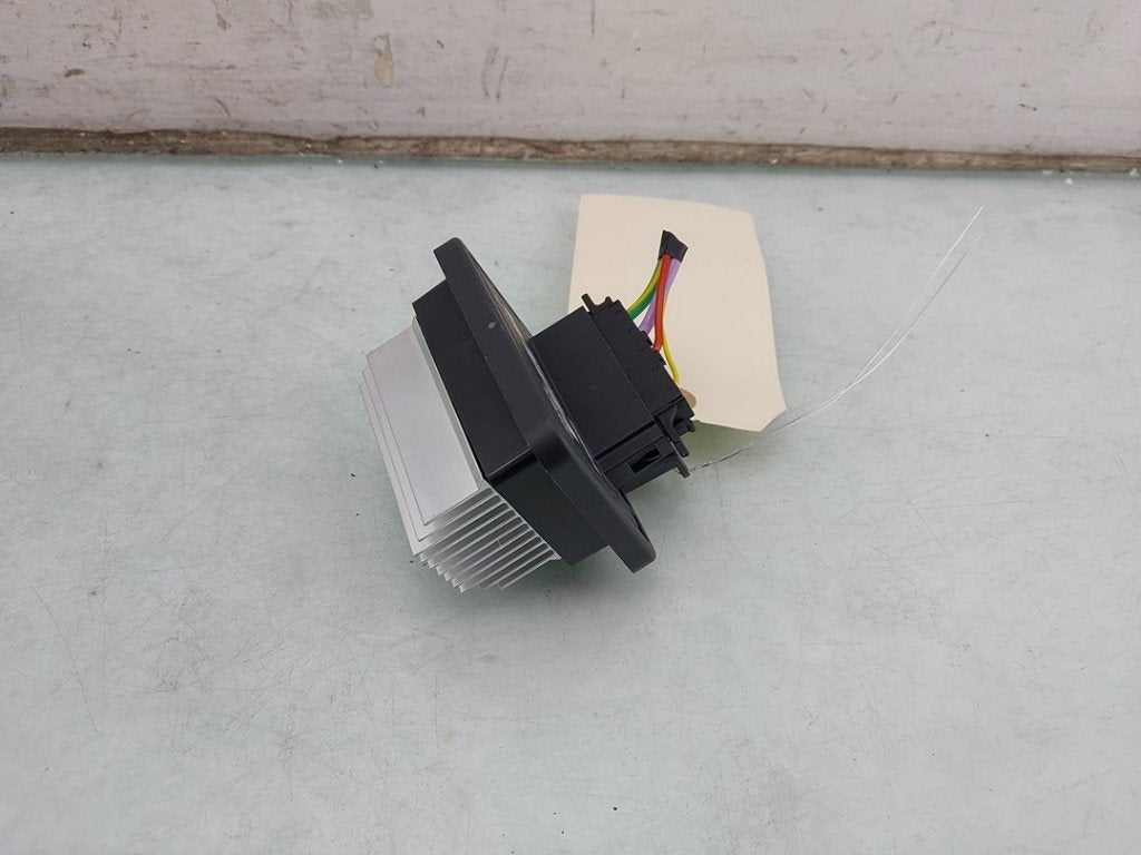 RESISTANCE CHAUFFE Peugeot 208 II (UB / UH / UP) (01-2019/-), Kontakt-peugeot@peugeot.com, Utilisé, Peugeot Deutschland GmbH, Bahnhofsplatz
65423  Rüsselsheim, DE