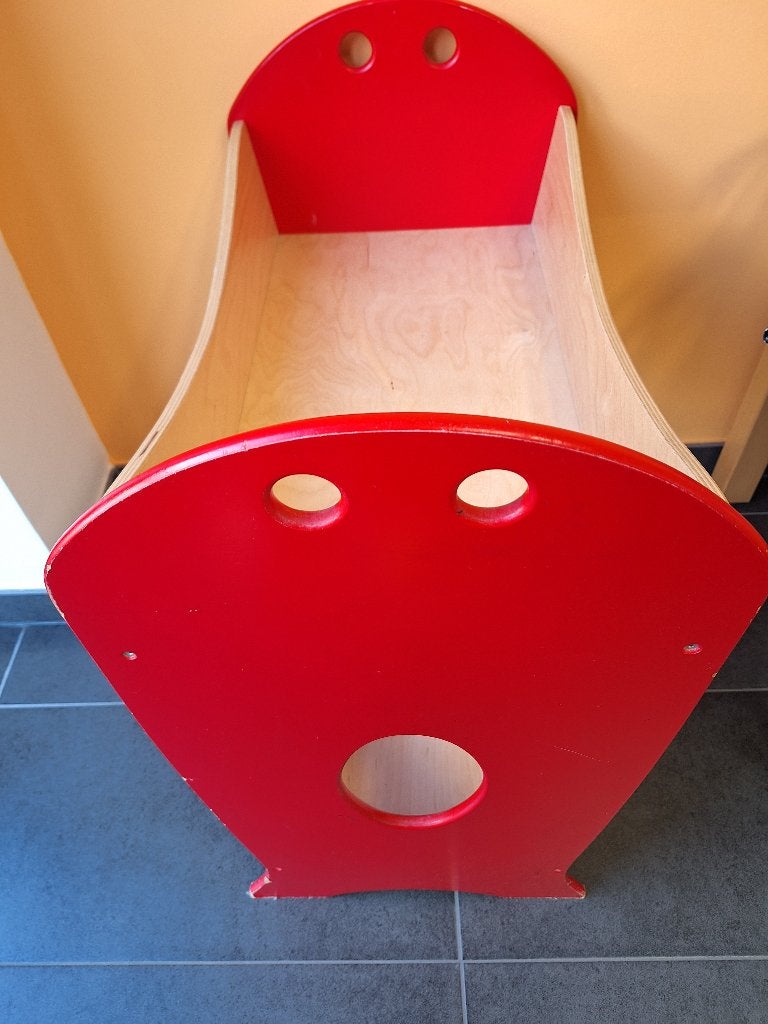Stevig poppenbed., Kinderen en Baby's, Speelgoed | Poppen, Ophalen, Gebruikt, Overige typen