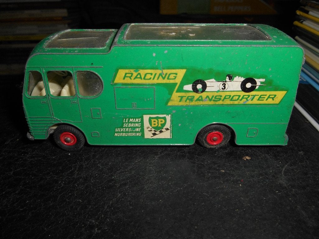 Matchbox King Size Racing car Transporter, Hobby & Loisirs créatifs, Voitures miniatures | 1:43, Enlèvement ou Envoi, Matchbox