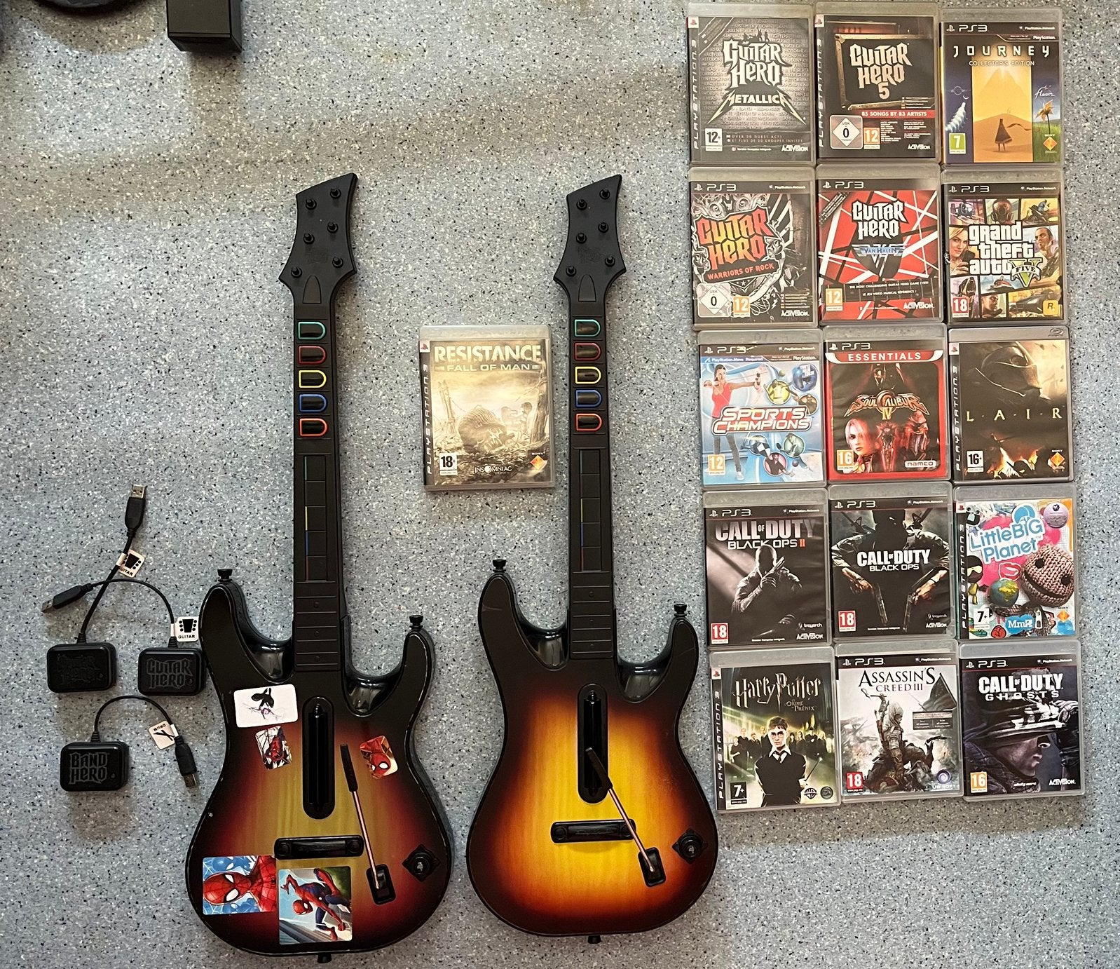 Lot 16 jeux PS3 + 2 guitares Guitar Hero + accessoires, Enlèvement ou Envoi, Comme neuf
