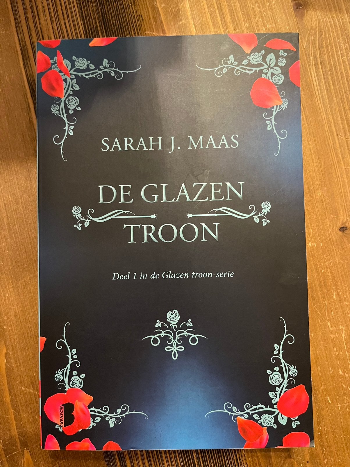 De glazen troon 1 - Sarah J Maas, Boeken, Ophalen of Verzenden, Zo goed als nieuw