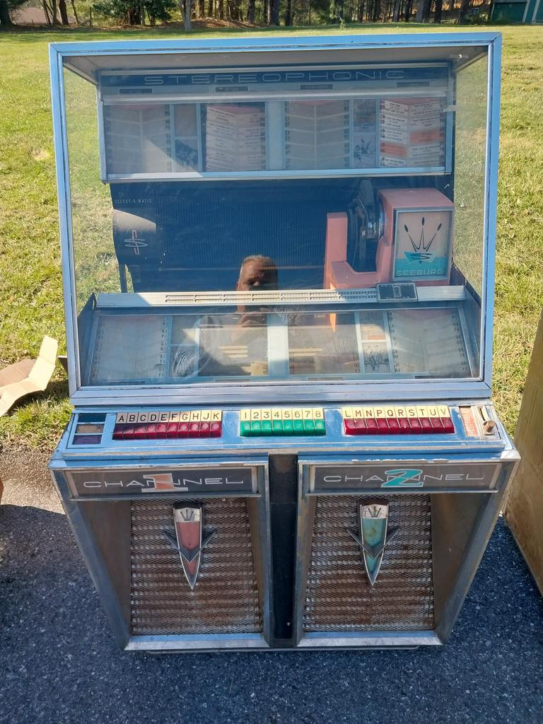 JUKEBOX SPOT CHEAP : SEEBURG modèle 222. Offre de prévente#1, Enlèvement, Utilisé, 1950 à 1960, Seeburg