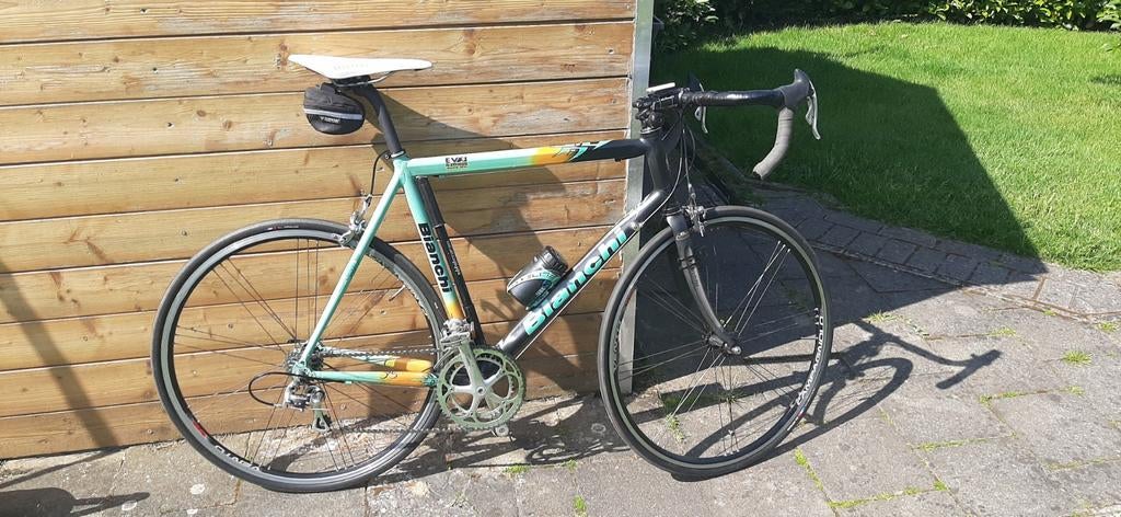 Bianchi EV3 Reparto Corso ( ruilen kan ook ), 28 inch, Velgrem, Zo goed als nieuw, 15 tot 20 versnellingen