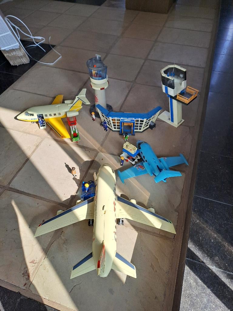 Playmobil - luchthaven en vliegtuigen, Ophalen, Gebruikt, Complete set