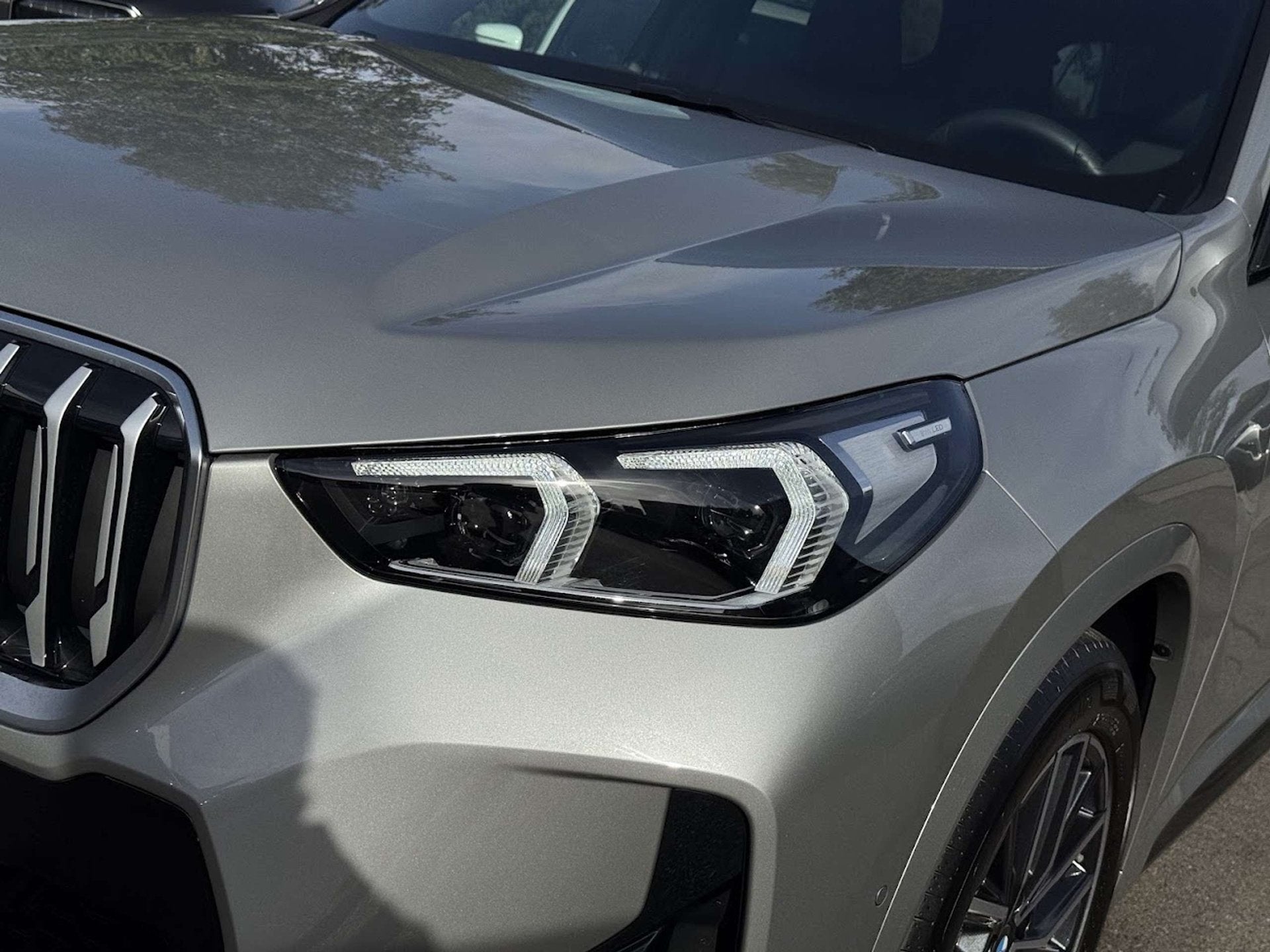 BMW X1 sDrive18i M Sport / CAM / LEDER / NAVI / CARPLAY / VE, Auto's, Zwart, 136 pk, Bedrijf, 5 zetels