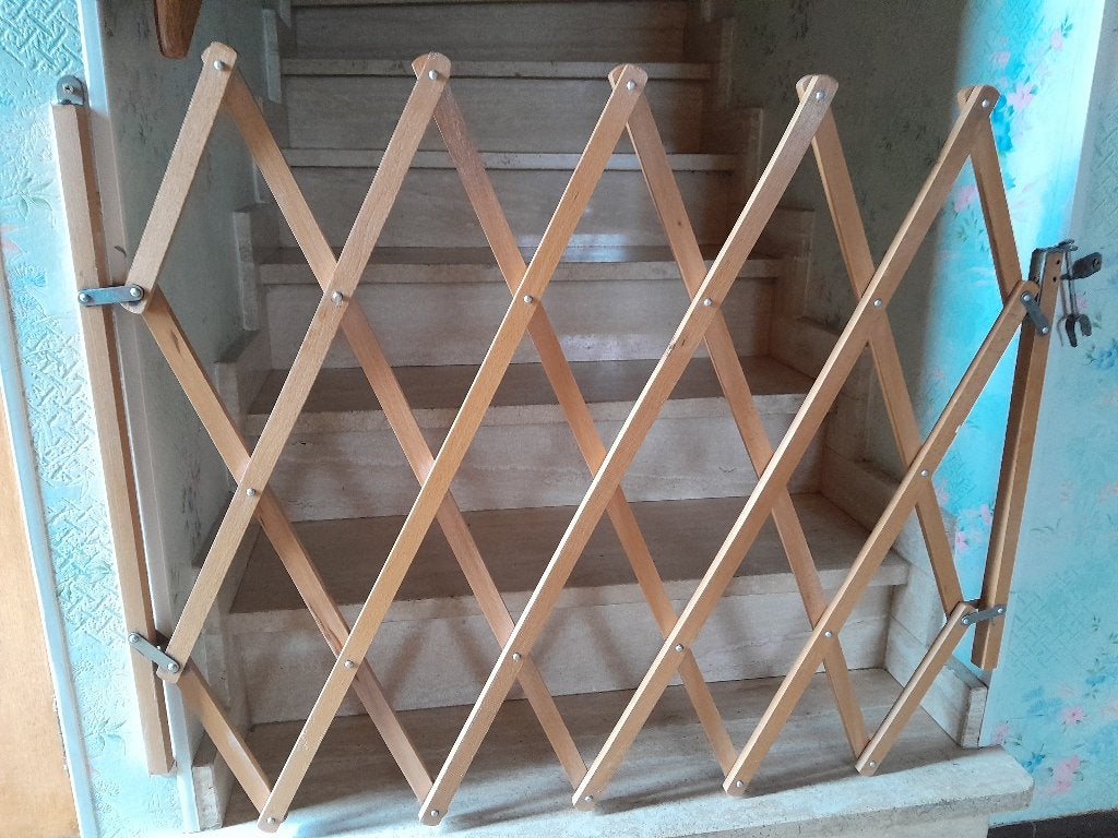 Barrière de protection extensible pour chien, Animaux & Accessoires, Enlèvement, Utilisé, Escalier pour chien