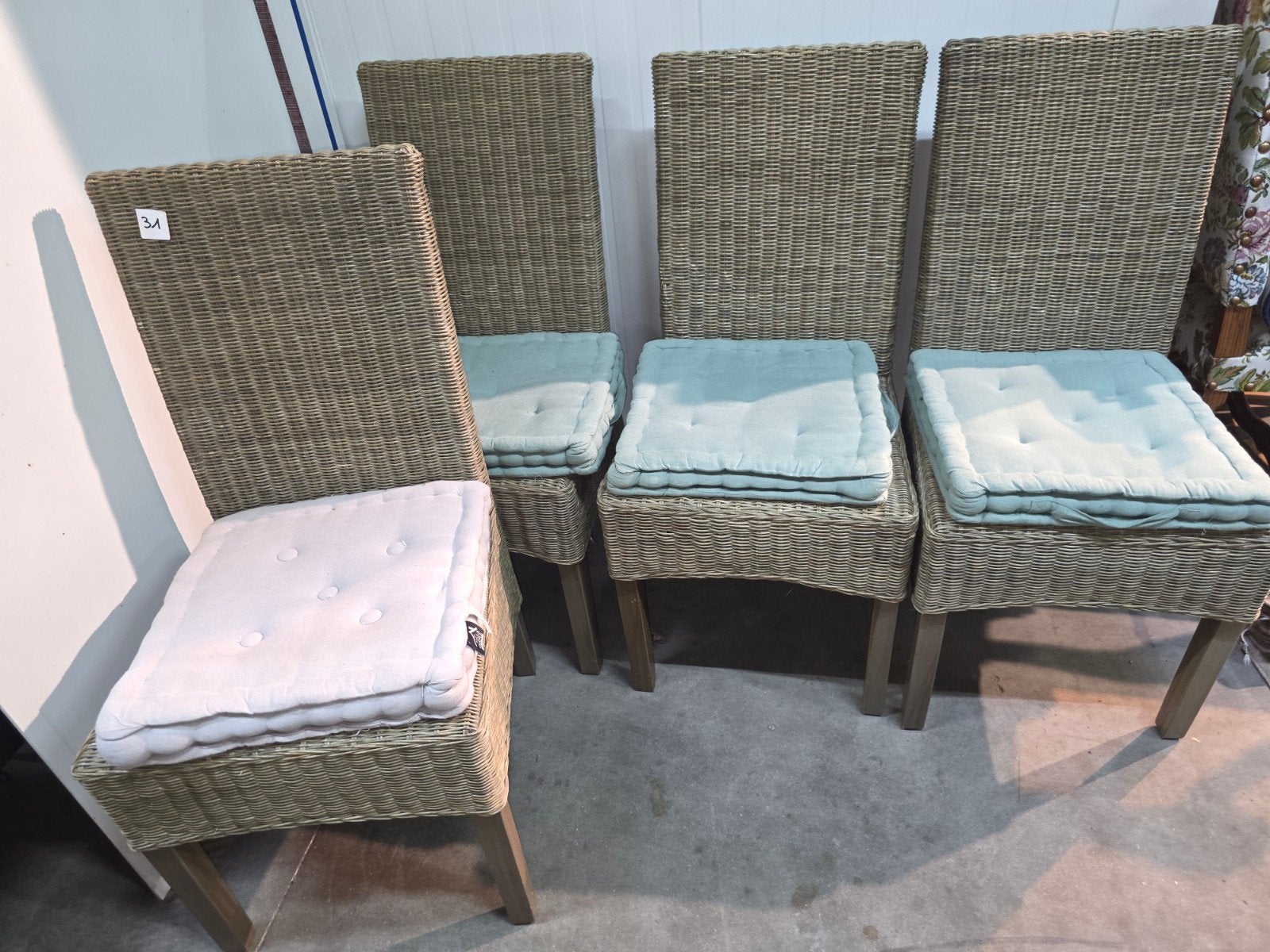 Set van 4 stijlvolle wicker eetkamerstoelen met kussens, Tuin en Terras, Tuinstoelen, Ophalen, Wicker