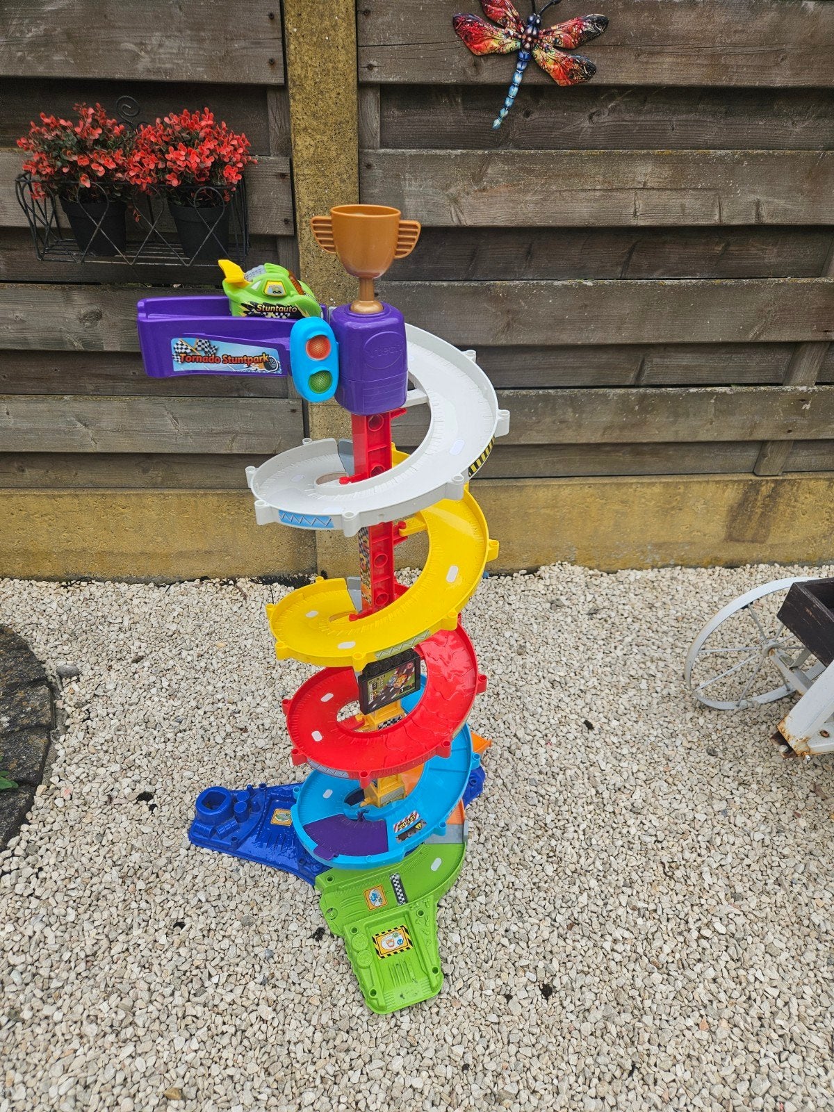 vtech toet toet racebaan tornado stuntpark, Enfants & Bébés, Enlèvement, Comme neuf, Manuelle, Circuit