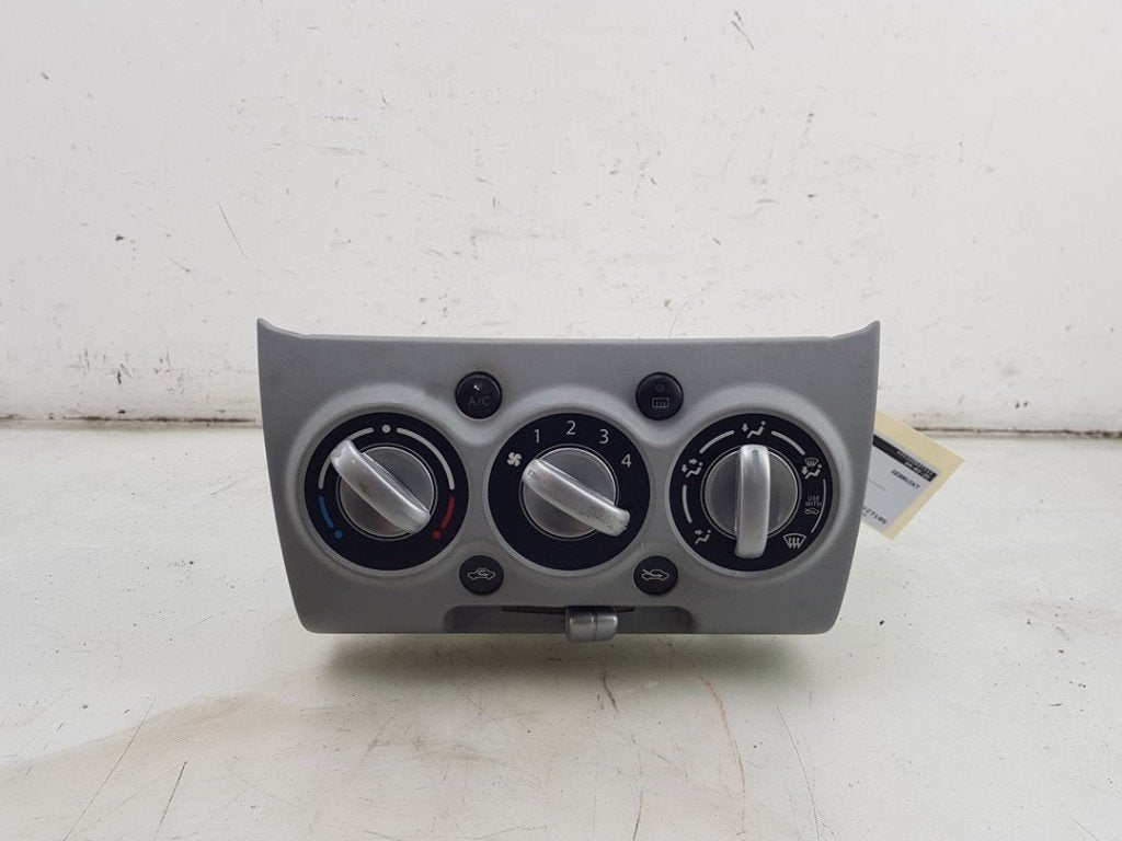 BEDIENINGSPANEEL VERWARMING Nissan Pixo (D31S), Gebruikt, Germany@nissan-services.eu, Kronenweg 38
50389  Wesseling, DE, Nissan