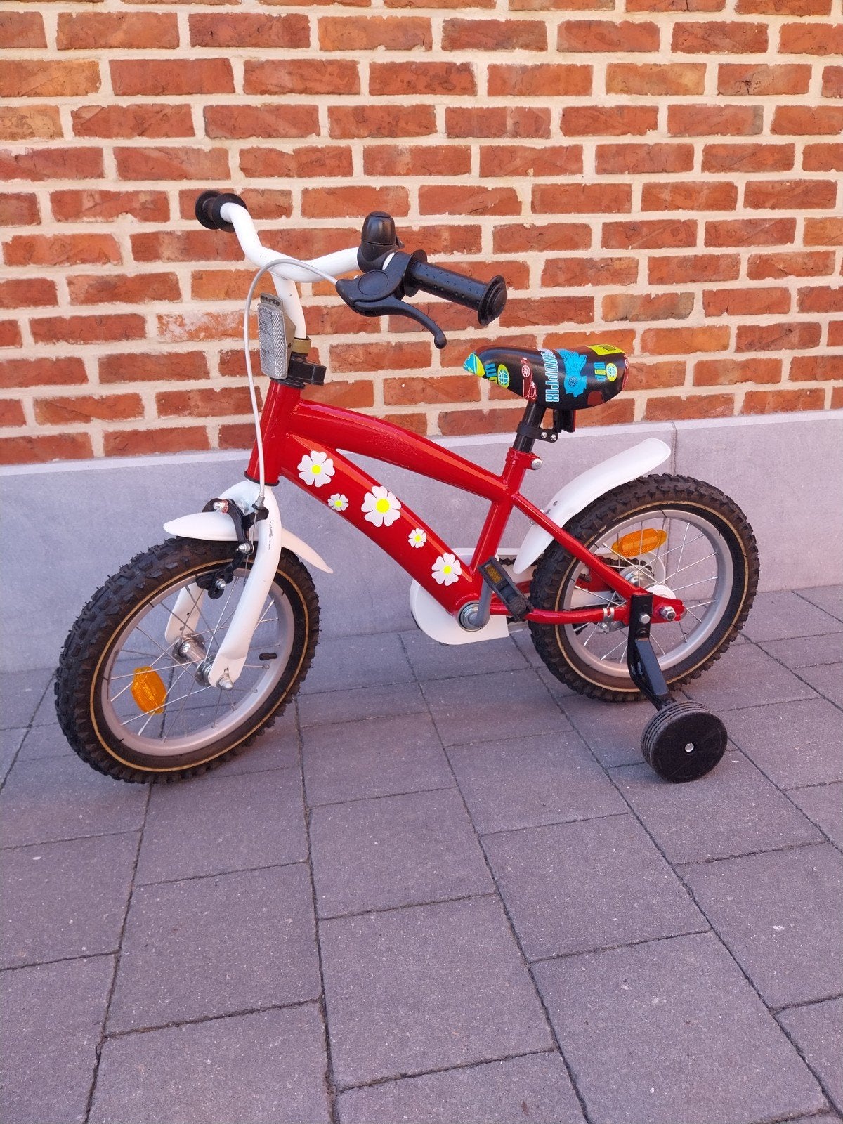 Kinderfiets 14 inch, Fietsen en Brommers, Ophalen, Zo goed als nieuw, Terugtraprem, Zijwieltjes