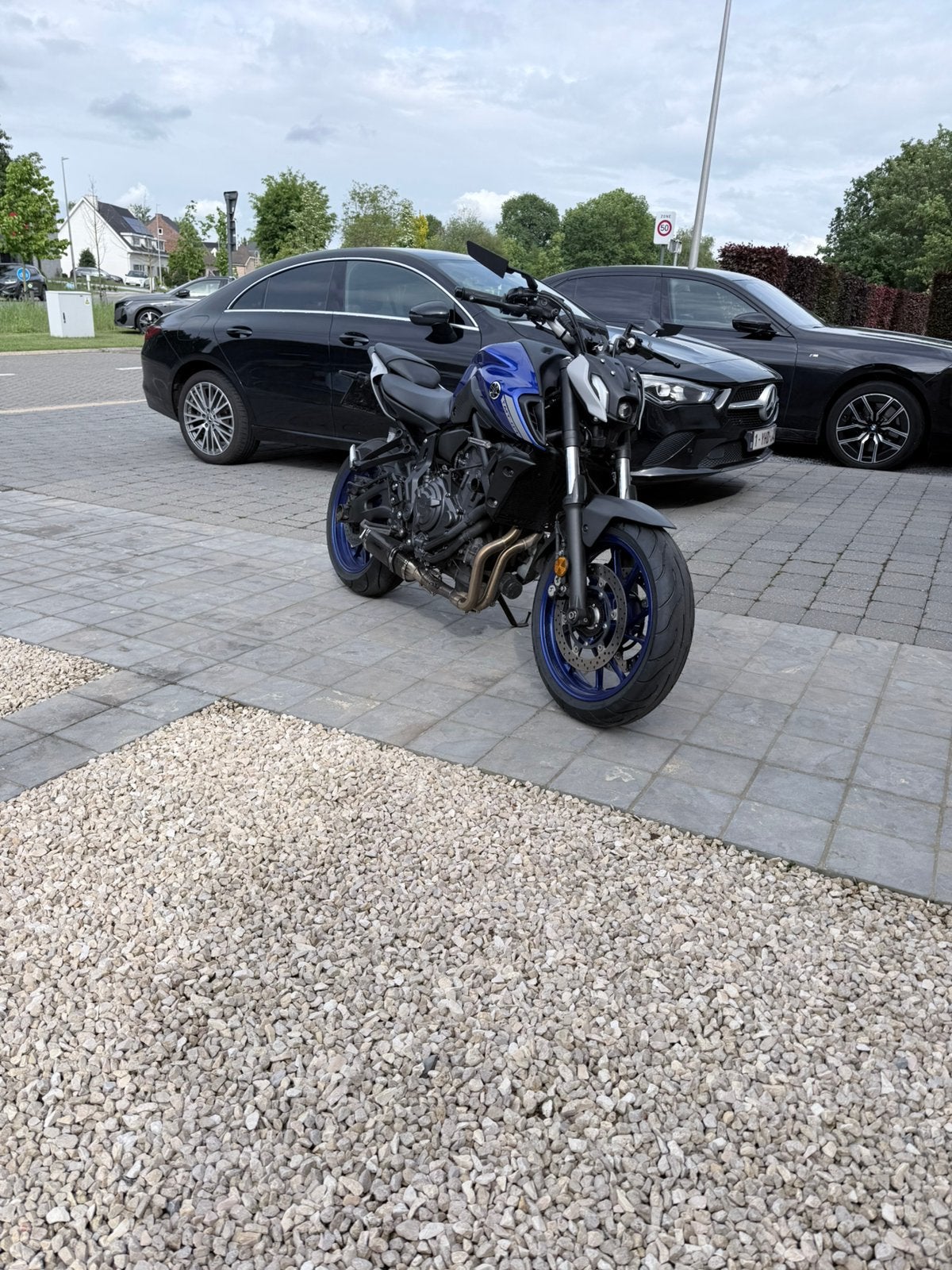 Mt07, Motoren, Ophalen