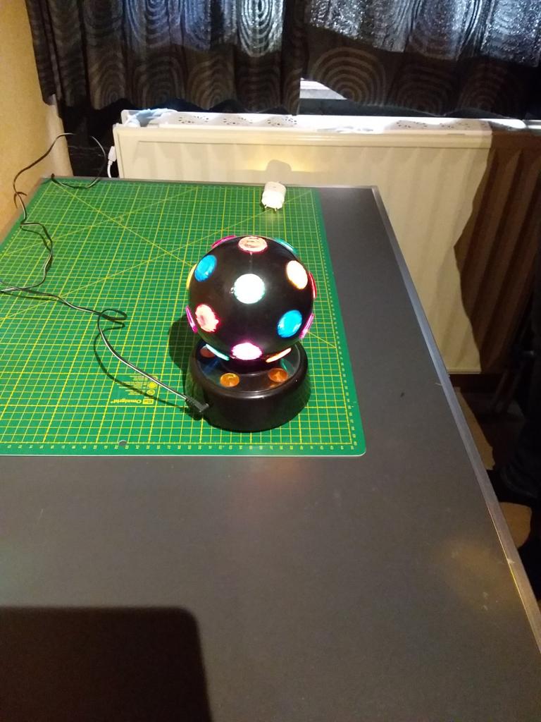 Ball discothèque, Enlèvement ou Envoi, Utilisé, Lumières